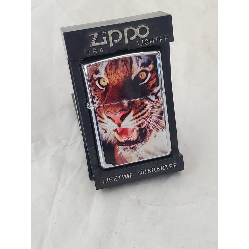 Zippo Tiger Face Graphic Windproof Lighter Polished Chrome with Case USA Made - Picture 1 of 6